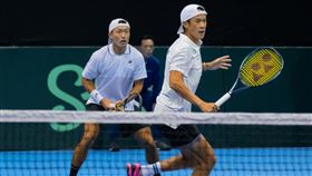 台灣台維斯盃男雙組合莊吉生(前)、許育修。（圖／海碩整合行銷提供）