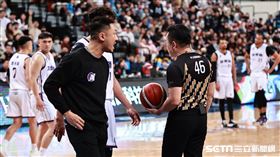 ▲新竹御鼎攻城獅總教練林冠綸不滿判決連吞2次技術犯規被趕出場。（圖／記者劉彥池攝影）