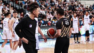 攻城獅主帥不滿沒有響哨　連續被吹2T出場