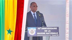 塞內加爾總統薩爾（Macky Sall）昨天宣布將原訂2月25日進行的總統大選延後。（圖／翻攝自@Macky_Sall X平台）
https://twitter.com/Macky_Sall/status/1749750220605288586