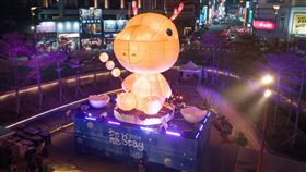 新竹市燈會主燈「福氣龍好」位於東門城，由國際燈藝大師－黃文全操力設計，與迎曦門互相輝映。（圖／翻攝自新竹市政府城市行銷處粉專）