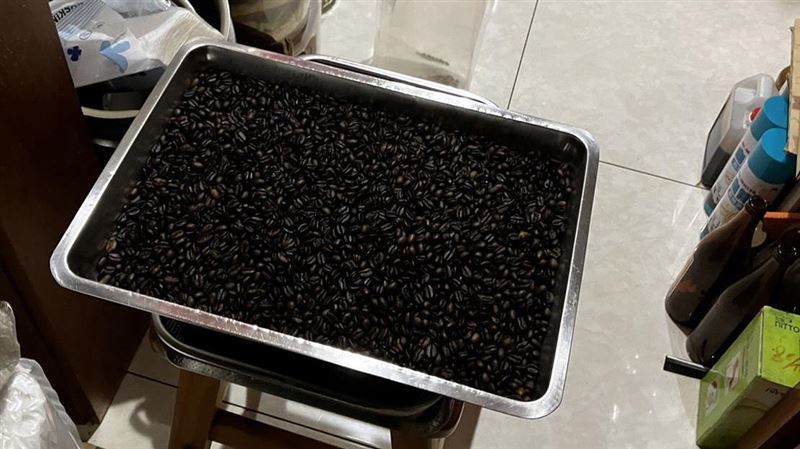 鄰居聞臭味嚇壞報案　真相竟是炒咖啡豆