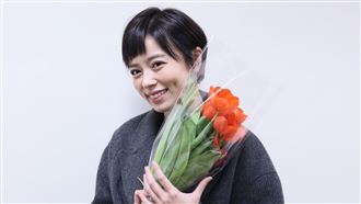 王瞳收鮮花被花語暖哭　飛大馬憶艾成噩耗