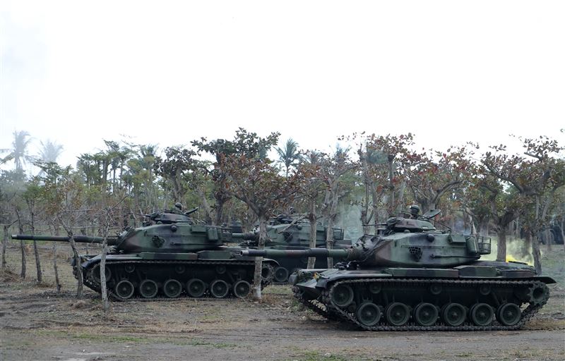 陸軍113年春節加強戰備第二作戰區肩負東部地區戰備重任，M60A3戰車實施特攻突擊作戰。（圖/記者邱榮吉攝影）