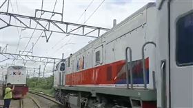 YouTuber,鐵道迷,鐵軌,火車,拍攝,印尼https://twitter.com/dagelanx/status/1754015636962058411?ref_src=twsrc%5Etfw%7Ctwcamp%5Etweetembed%7Ctwterm%5E1754015636962058411%7Ctwgr%5E7d66f36c5c1eaad5fe7471ab0f0ef076f5f529