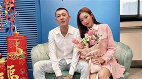 鳳梨,登記,結婚（圖／翻攝自臉書）