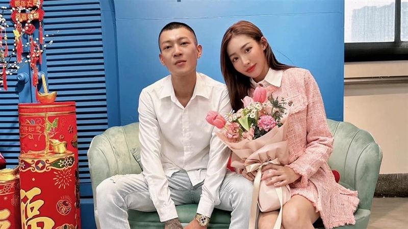 新／鳳梨結婚！戶所正式登記　甜娶小秘書