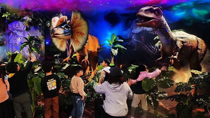西湖渡假村推動態實境恐龍展　孩童免費