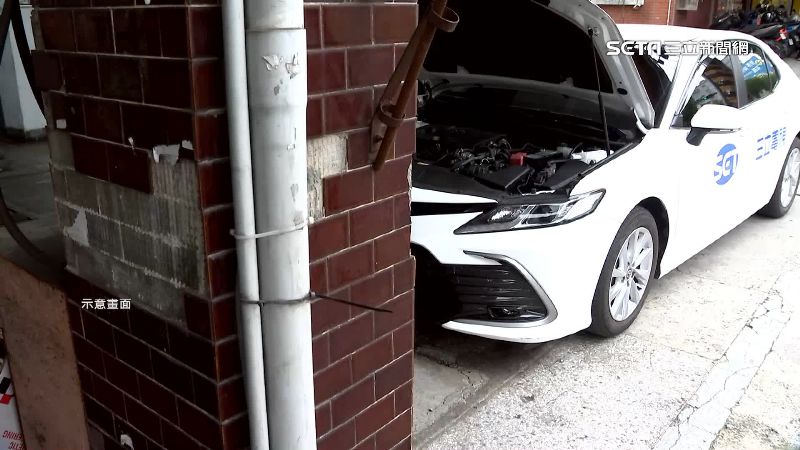 獨／車停騎樓狂被檢舉！老闆嘆生意難做