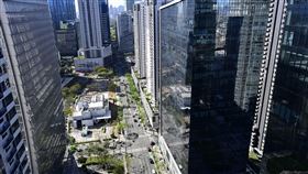 馬尼拉都會區景象一名台灣女子近日在馬尼拉都會區帕拉納圭市大樓租屋處，遭埋伏在內的歹徒擄走拘禁。代表處呼籲旅菲國人慎選管制嚴格的社區大樓，注意居住安全。圖為馬尼拉都會區景象。中央社特約記者Edward Bungubung攝  113年2月7日