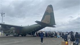 小年夜軍機現身！民航局：載送鄉親(民航局提供)