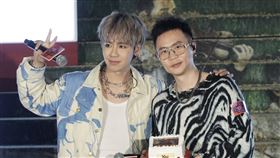 鼓鼓呂思緯與蕭秉治（圖／相信音樂提供）