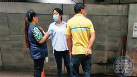 分隊長吳翠焄（中）遭控霸凌清潔隊員，把分隊搞得烏煙瘴氣。（圖／鏡週刊提供）