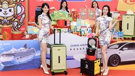 實用性超高的福袋、福箱、福鍋，每一款都要收。（圖／業者提供）