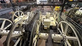 舊金山纜車博物館座落於諾布山的舊金山纜車博物館內，巨型輪圈滾動纜繩發出的聲響，彷彿將人捲入時光隧道，讓外界一窺手動操作纜車的奧妙。中央社記者張欣瑜舊金山攝  113年2月9日