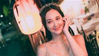 女星除夕秀屁股蛋　主持人：傷害觀眾眼睛