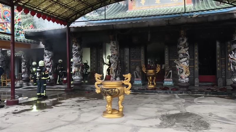 大年初一清晨寺廟竄火 士林九蓮寺遭祝融