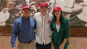 ▲紅人簽下新秀一朗坎諾．赫南德茲（Ichiro Cano Hernandez）。（圖／翻攝自Shawn Spradling推特）