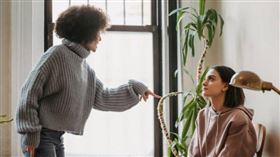 婆媳關係，婆婆，人妻，媳婦（示意圖／翻攝自pexels）