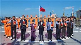 陳建仁、羅鳳蘋（海洋委員會海巡署艦隊分署提供）