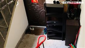 梯間,堆雜物。（圖／北市府提供）