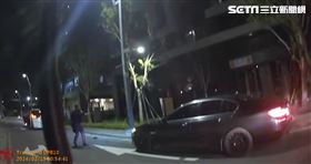 新／討債變電擊棒押人衝撞　警開12槍救人（圖／翻攝畫面）