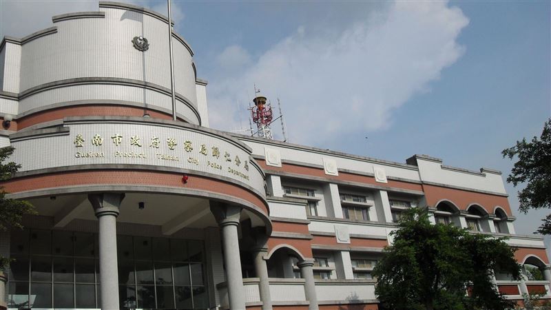 台南44歲警處理少女分手　疑私賴約砲慘了