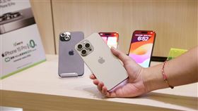iphone15開賣 亞太電信 排隊 （圖／記者楊澍攝影）