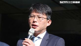 老柯嗆「沒用的8席」　黃國昌反擊了