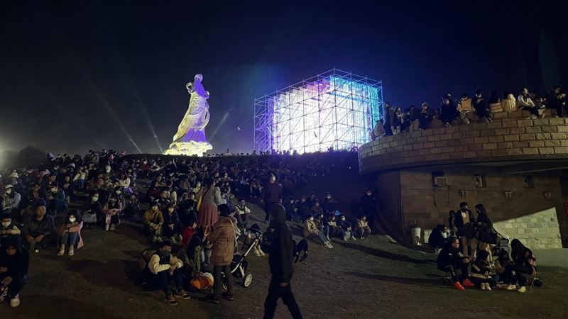 旅遊人次破千萬！賞燈祈福走春龍來台南