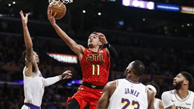 ▲湖人今年夏天首要交易人選是老鷹後衛楊恩（Trae Young）。（圖／美聯社／達志影像）