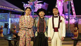 《飯戲攻心2》陳湛文（左起）、何啟華、張繼聰聯手搞笑。（圖／華映娛樂提供）