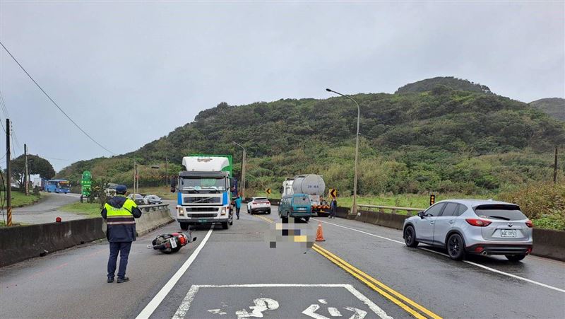 新／女騎士濱海公路對撞槽車　倒臥血泊亡