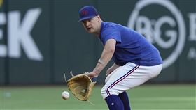 ▲遊騎兵三壘手楊（Josh Jung）春訓第1天就受傷。（圖／美聯社／達志影像）