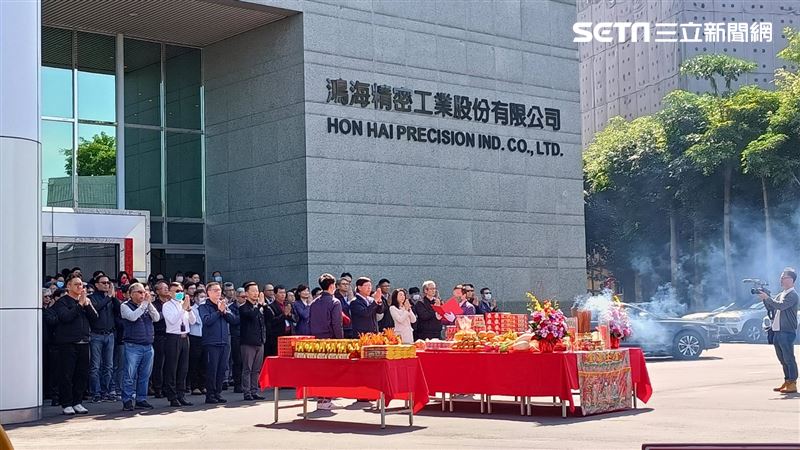 鴻海龍年新春團拜　今年成長主力曝光
