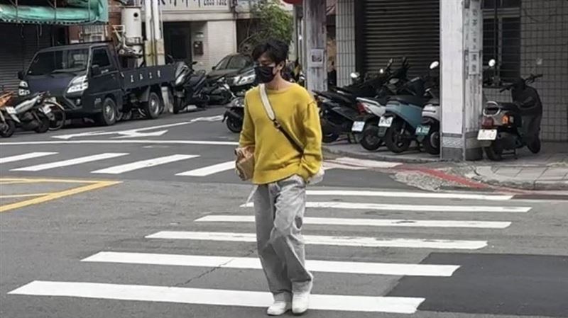 炎亞綸解境管了！火速捧150萬到法院具保