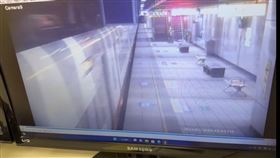 高雄,科工館,月台,落軌,普悠瑪,台鐵