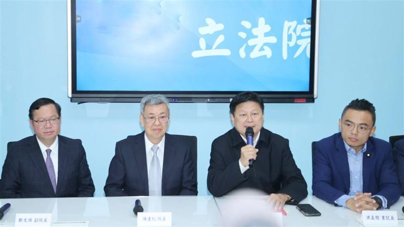 藍營臨時會之亂甩鍋黨工　他酸：鬧大笑話