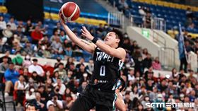 ▲臺北富邦勇士後衛賴廷恩上籃。（圖／記者劉彥池攝影）