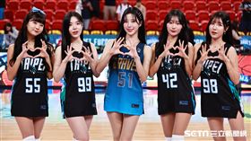 ▲5位韓籍啦啦隊員林恩備（左起）、趙娟週、李晧禎、李貞潤、南珉貞。（圖／記者劉彥池攝影）
