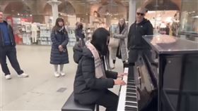 （圖／翻攝「Dr K Boogie Woogie (Brendan Kavanagh)」YouTube）