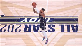 ▲里拉德（Damian Lillard）投進11顆三分球攻下39分，拿下NBA明星賽MVP。（圖／路透社／達志影像）