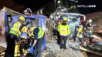 肥大叔員旅遊覽車載22人　控遭貨車逆向撞