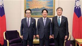 副總統賴清德今（19）日接見「日本參議員北村經夫與堀井巖」。（圖／總統府提供)