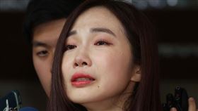 ▲民眾黨副主任楊寶楨說明辭職痛哭流涕（圖／記者邱榮吉攝影）