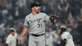 ▲前白襪終結者漢瑞克斯（Liam Hendriks）2年約換穿紅襪。（圖／美聯社／達志影像）