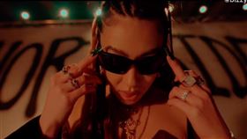 蔡詩芸在微博上傳自介影片，同時標記官方帳號。（圖／翻攝自蔡詩芸微博）