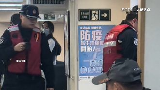 中國海警強制登檢　金門觀光船遊客嚇壞