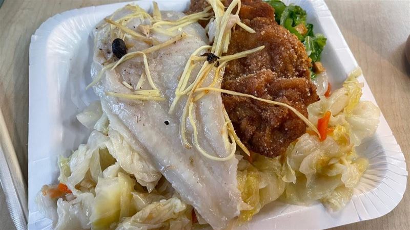 「雙主菜便當」僅100元！台北這間店超佛