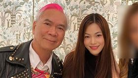 港星李龍基（左）和小36歲的女友Chris（中）。（圖／翻攝自chrisart1017 IG）